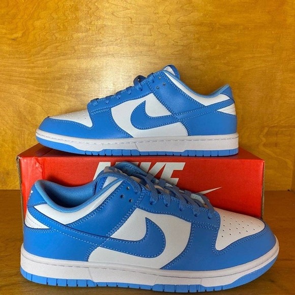 Nike Dunk Low UNC Size 9.5 - Picture 3 of 7